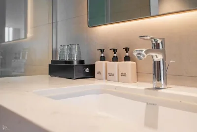 Seaside Elegance- À la carte Residence Hạ Long – Ảnh 3